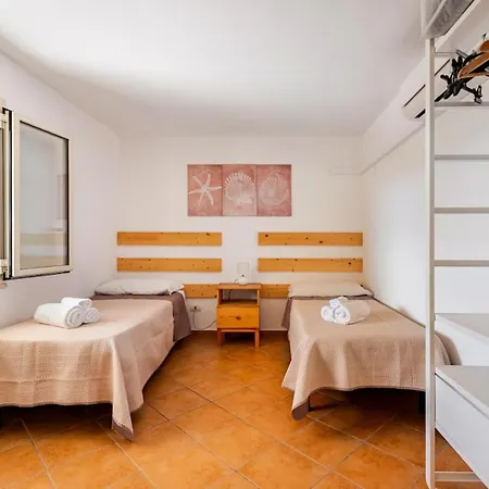 Relax In Villa With Garden Private Terrace 200M From Sea Siracusa 아파트