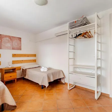 Relax In Villa With Garden Private Terrace 200M From Sea Siracusa 아파트 *