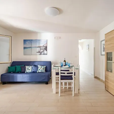 Relax In Villa With Garden Private Terrace 200M From Sea Siracusa 아파트 시라쿠사
