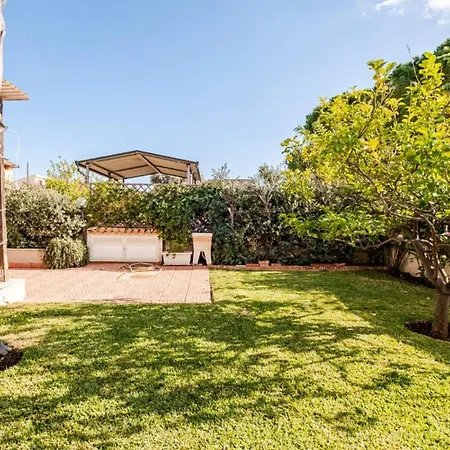 Relax In Villa With Garden Private Terrace 200M From Sea Siracusa 아파트