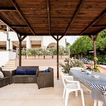 아파트 Relax In Villa With Garden Private Terrace 200M From Sea Siracusa