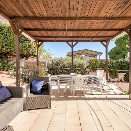 Relax In Villa With Garden Private Terrace 200M From Sea Siracusa 시라쿠사
